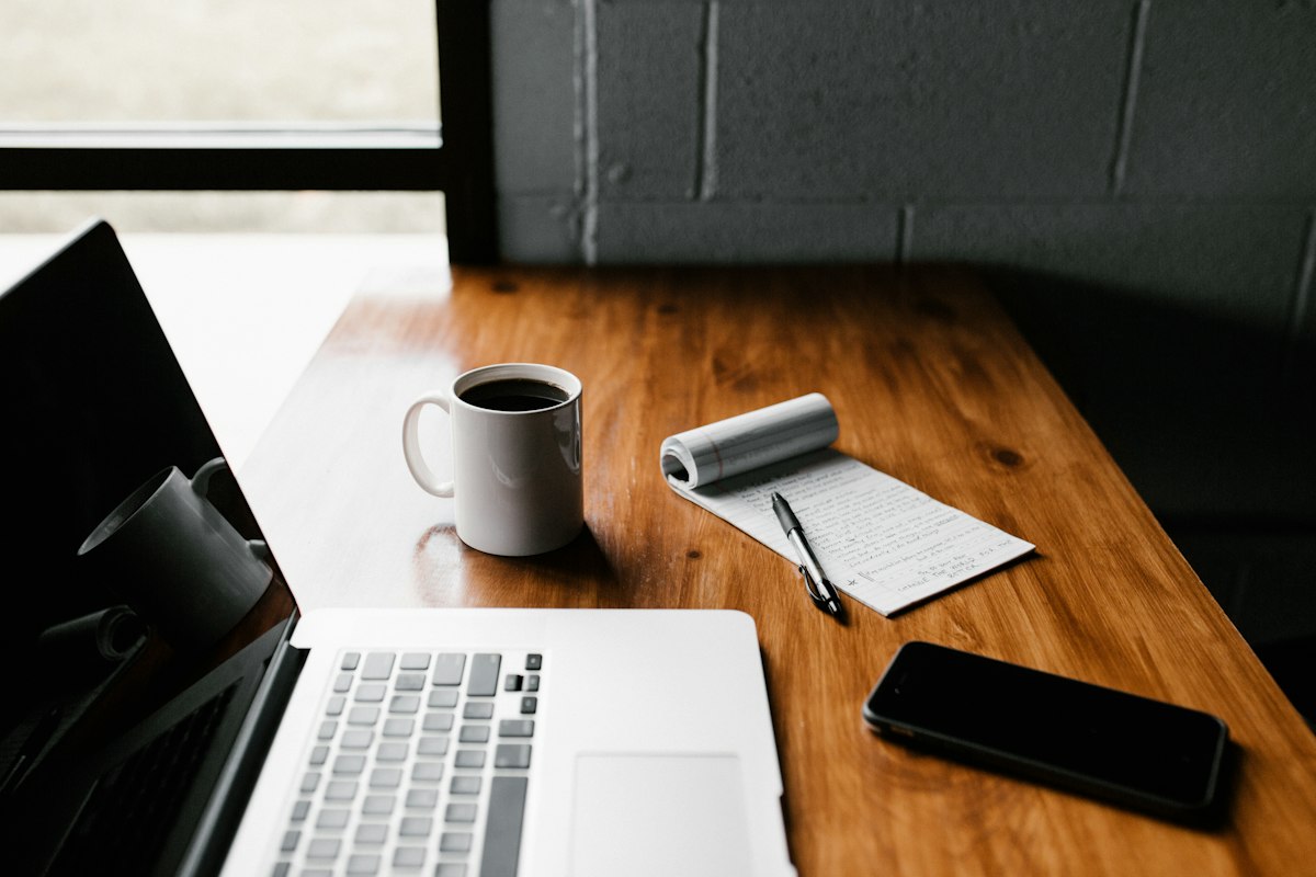 A person planning how to start an online business